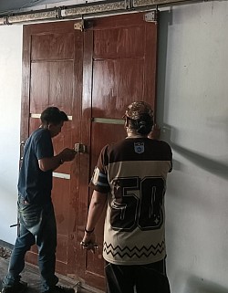 pintu henderson